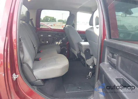 2018 Ram 1500 Express 4X2 5'7 Box z USA, uszkodzony, nr VIN 3C6RR6KGXJG234449